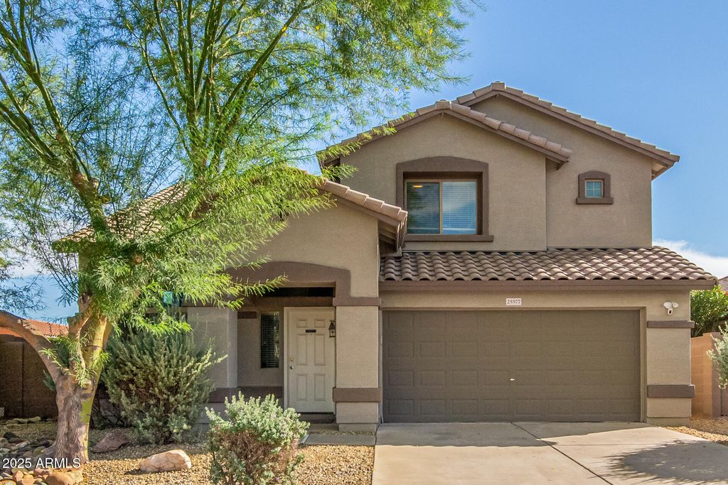 25577 W WHYMAN Street, Buckeye, AZ 85326 — photo 2