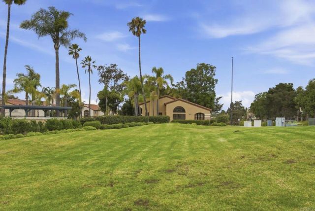 7130 Shoreline Dr 1202, University City, CA 92122