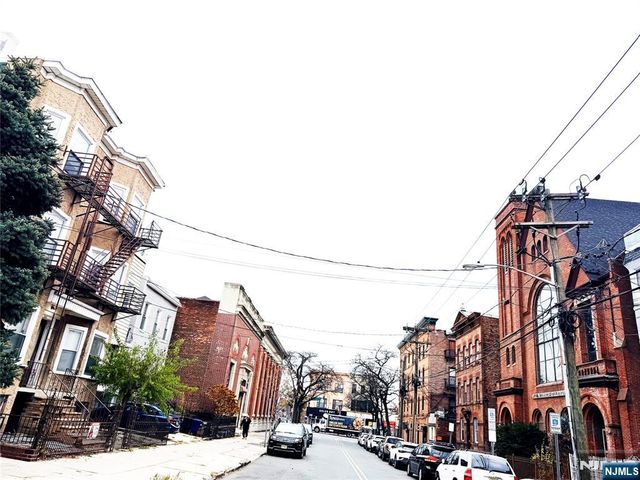 154 Bowers Street 2D, Jersey City, NJ 07307