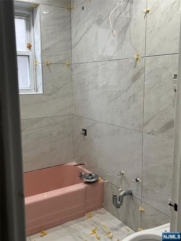 154 Bowers Street 2D, Jersey City, NJ 07307