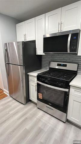 154 Bowers Street 2D, Jersey City, NJ 07307