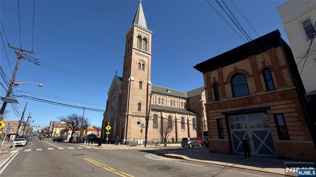 154 Bowers Street 2D, Jersey City, NJ 07307