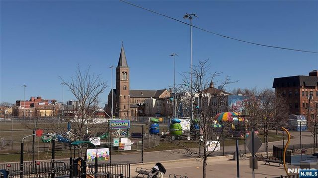 154 Bowers Street 2D, Jersey City, NJ 07307