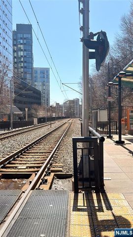 154 Bowers Street 2D, Jersey City, NJ 07307