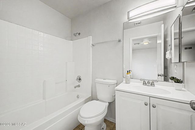 7035 S Placita Sorrento, Tucson, AZ 85756