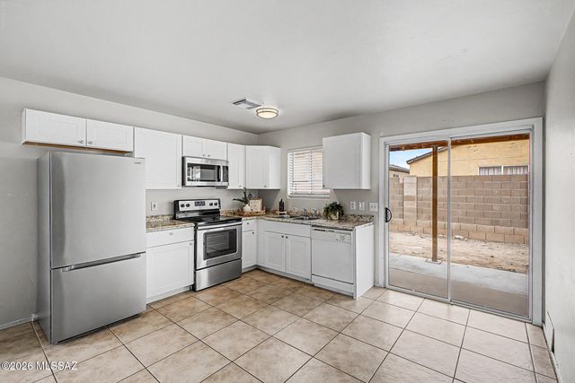 7035 S Placita Sorrento, Tucson, AZ 85756
