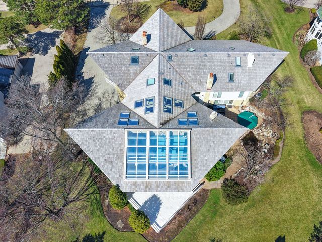 1916 Midwest Club Parkway, Oak Brook, IL 60523