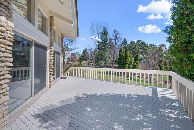 1916 Midwest Club Parkway, Oak Brook, IL 60523