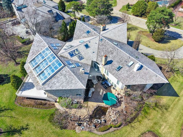 1916 Midwest Club Parkway, Oak Brook, IL 60523