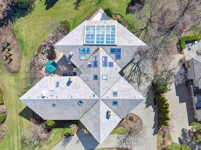 1916 Midwest Club Parkway, Oak Brook, IL 60523