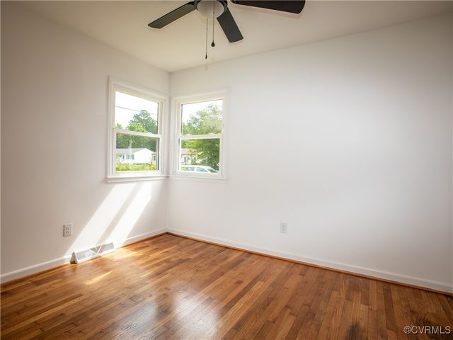 464 Deerfield Dr, Petersburg, VA 23805
