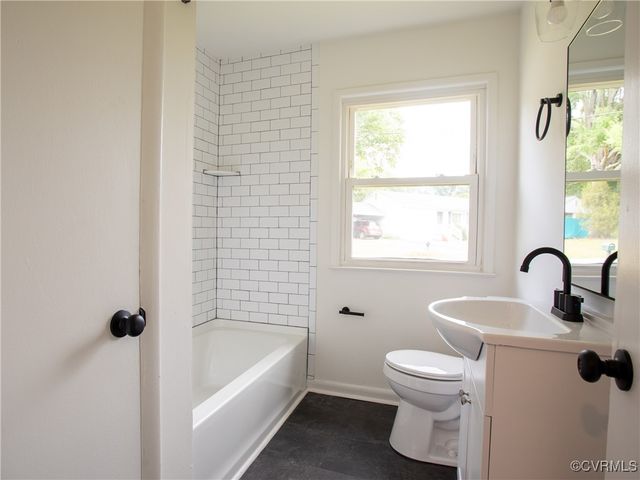 464 Deerfield Dr, Petersburg, VA 23805