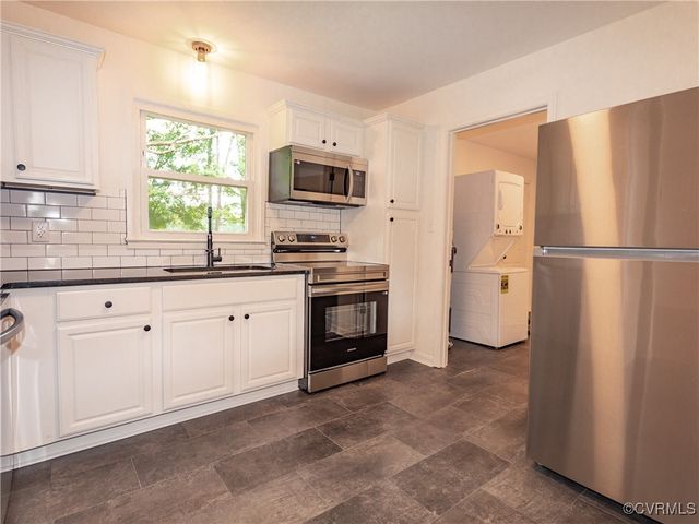464 Deerfield Dr, Petersburg, VA 23805