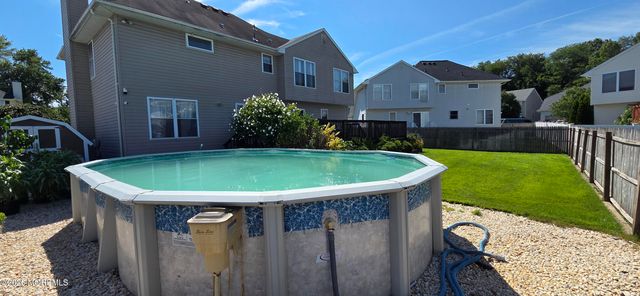 30 Heritage Drive, Englishtown, NJ 07726