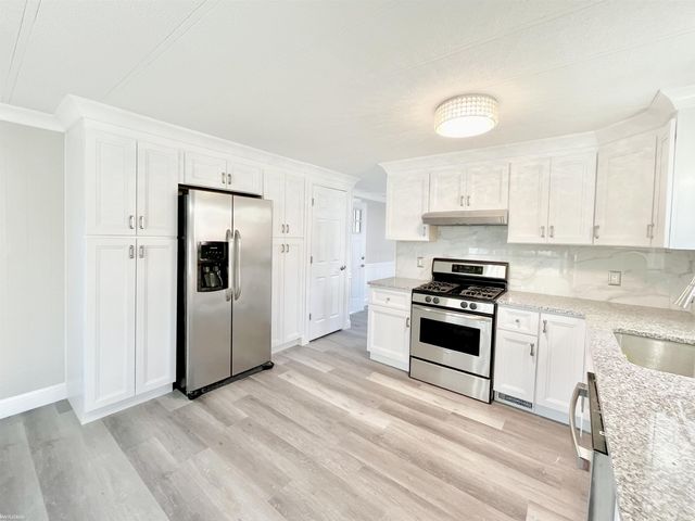 5294 Argyle Court, Sterling Heights, MI 48310