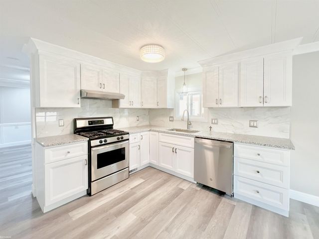 5294 Argyle Court, Sterling Heights, MI 48310