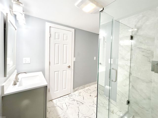 5294 Argyle Court, Sterling Heights, MI 48310