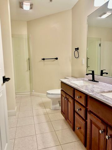 5 Mission 101, Chelmsford, MA 01803