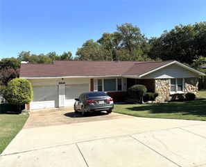 6416 Ridgecrest Circle, Lake Worth, TX 76135