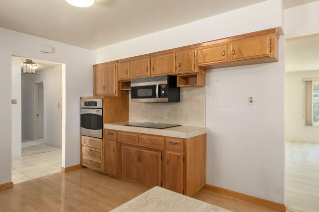 567 W Bullard Avenue, Fresno, CA 93704