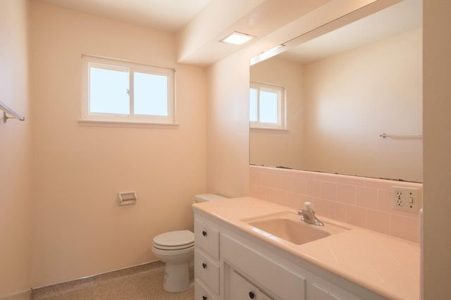 567 W Bullard Avenue, Fresno, CA 93704