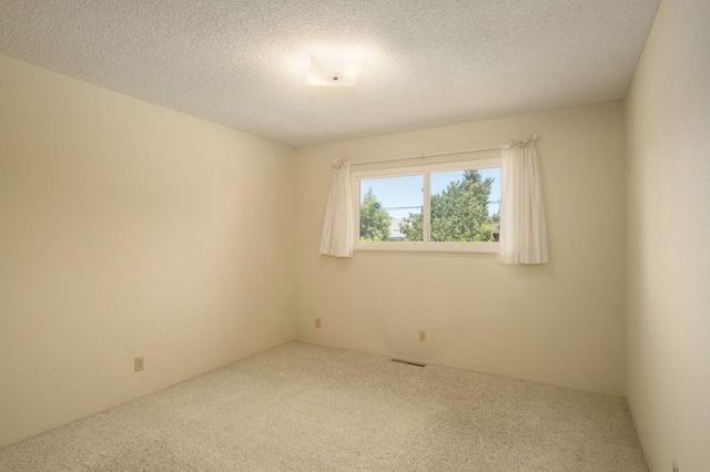 567 W Bullard Avenue, Fresno, CA 93704