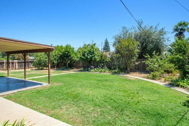567 W Bullard Avenue, Fresno, CA 93704