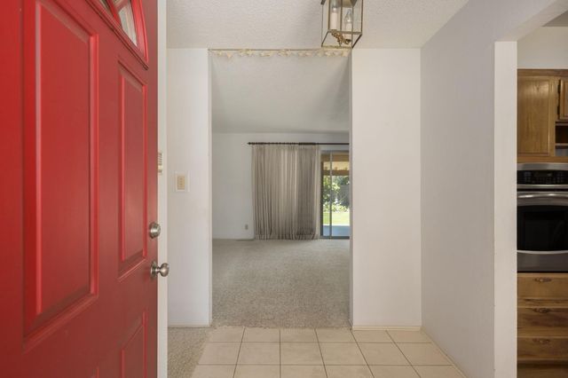 567 W Bullard Avenue, Fresno, CA 93704