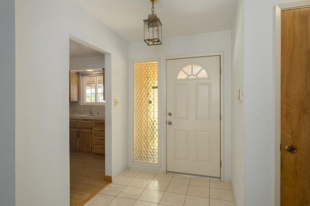 567 W Bullard Avenue, Fresno, CA 93704