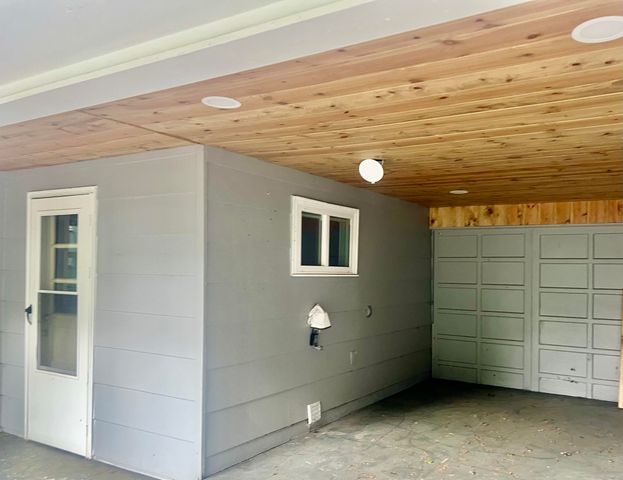 132 Hogan Road, Rossville, GA 30741