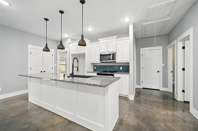 926 Baker Street, Denison, TX 75020