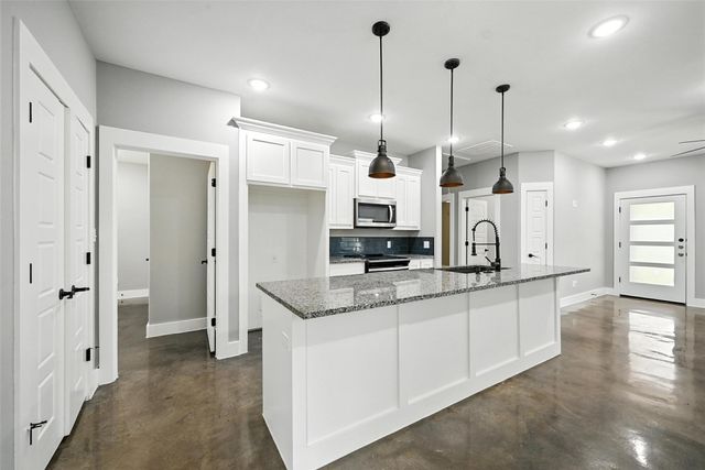 926 Baker Street, Denison, TX 75020