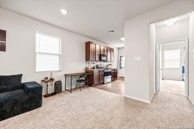 10418 GREEN LAKE DR, San Antonio, TX 78223