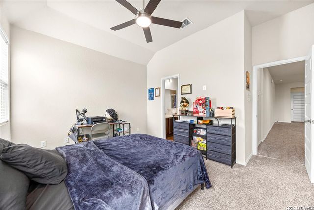 10418 GREEN LAKE DR, San Antonio, TX 78223