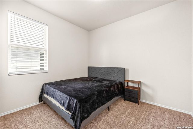 10418 GREEN LAKE DR, San Antonio, TX 78223