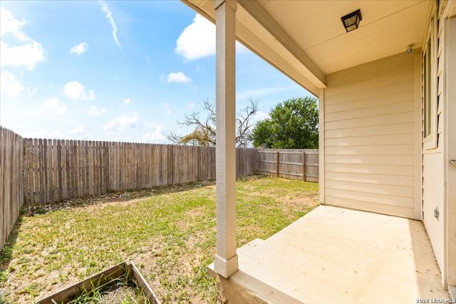 10418 GREEN LAKE DR, San Antonio, TX 78223