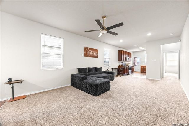 10418 GREEN LAKE DR, San Antonio, TX 78223