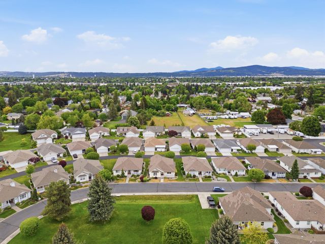 1422 S Mamer Ln, Spokane Valley, WA 99216