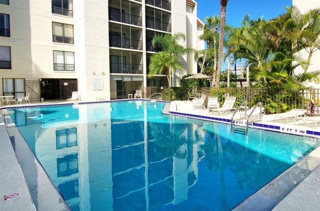 6157 MIDNIGHT PASS ROAD G11, Sarasota, FL 34242