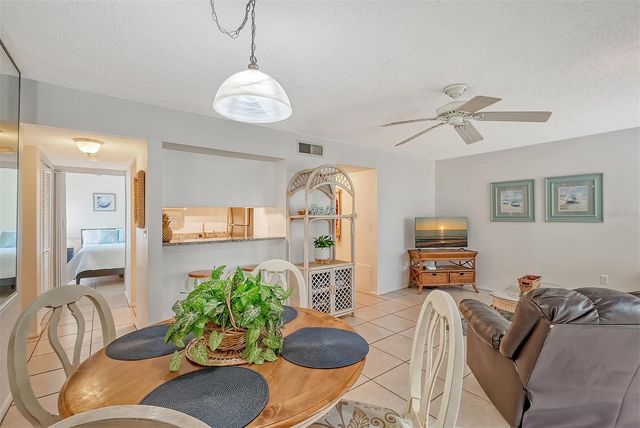 6157 MIDNIGHT PASS ROAD G11, Sarasota, FL 34242