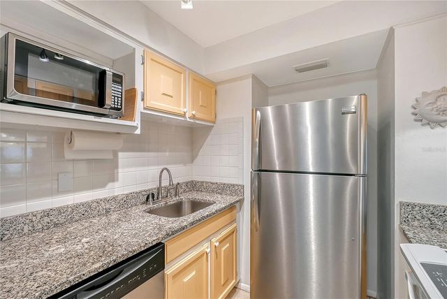6157 MIDNIGHT PASS ROAD G11, Sarasota, FL 34242