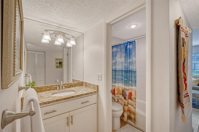 6157 MIDNIGHT PASS ROAD G11, Sarasota, FL 34242