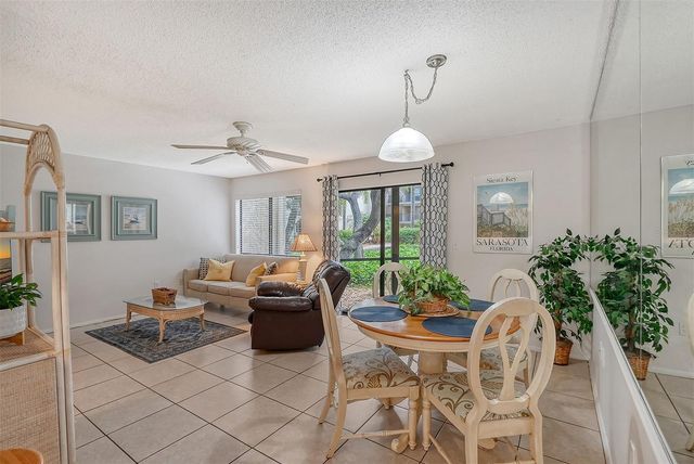 6157 MIDNIGHT PASS ROAD G11, Sarasota, FL 34242