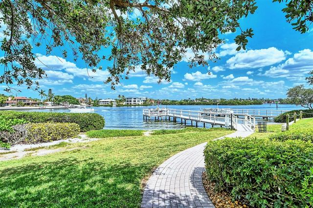 6157 MIDNIGHT PASS ROAD G11, Sarasota, FL 34242