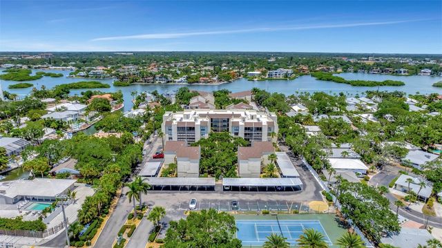 6157 MIDNIGHT PASS ROAD G11, Sarasota, FL 34242