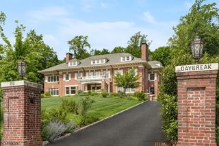 88 SOUTH MOUNTAIN AVENUE, Montclair Twp., NJ 07042