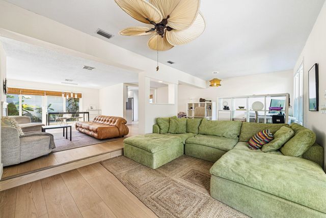 435 NE 35th Street, Boca Raton, FL 33431