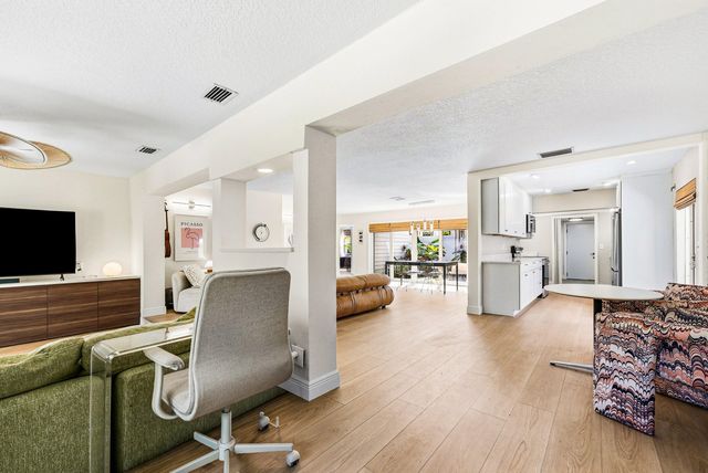 435 NE 35th Street, Boca Raton, FL 33431