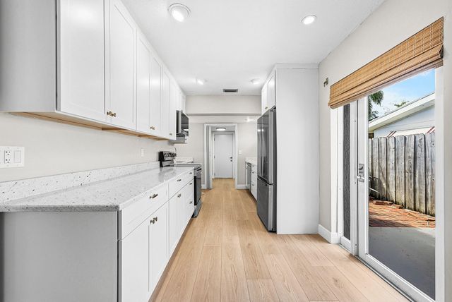 435 NE 35th Street, Boca Raton, FL 33431