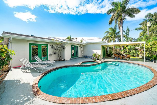 435 NE 35th Street, Boca Raton, FL 33431